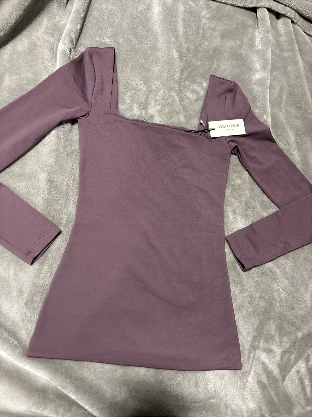 BNWT Aritzia Contour Squareneck Longsleeve Top Hip Length “Smoked Eggplant” XS